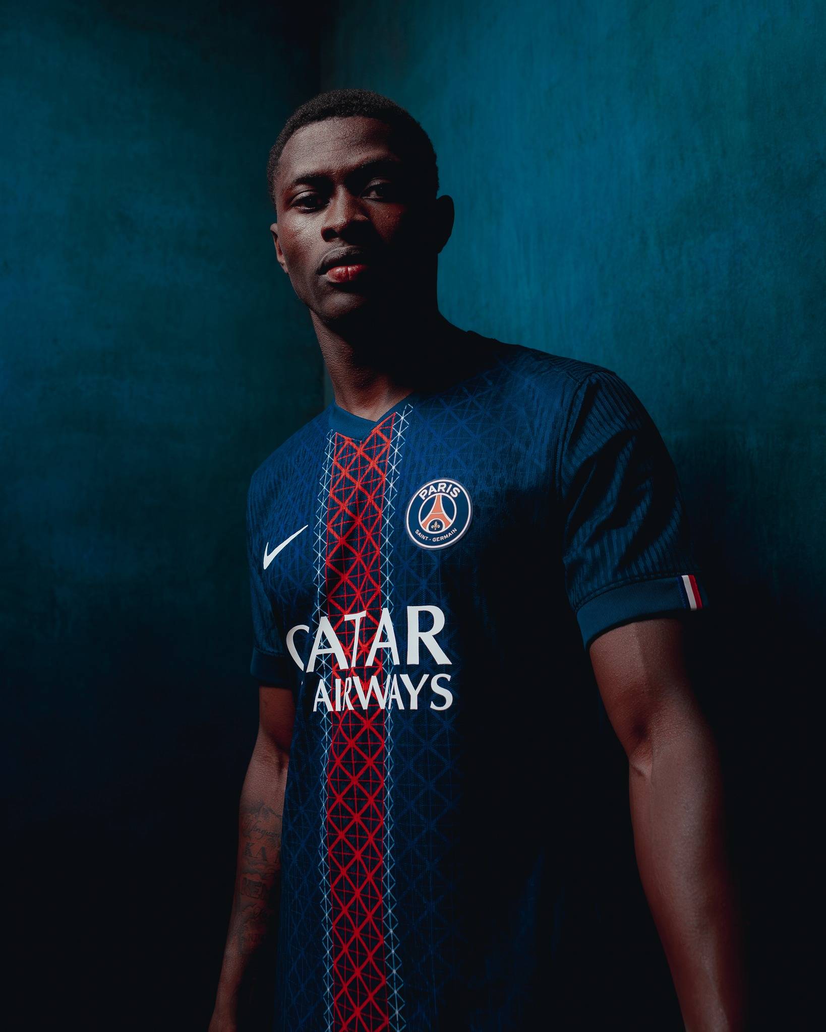 太阳报：雷德克纳普价值500万英镑的住宅遭遇入室盗窃