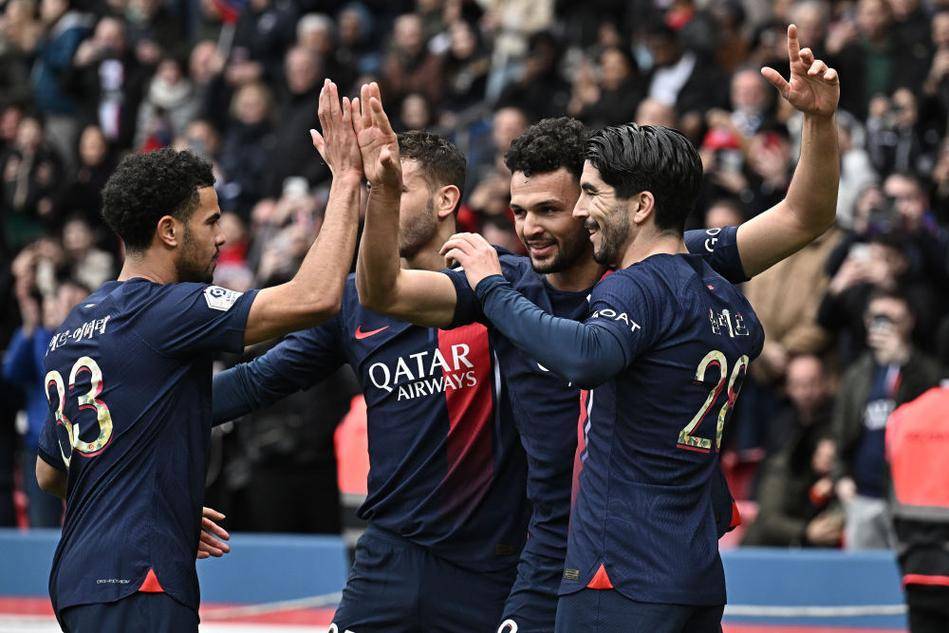 国安四老谈合影：18年足协杯决赛就我们四个在队里，留个纪念（国安四老合影忆2018足协杯：决赛时队内仅剩我们四人，特留纪念）