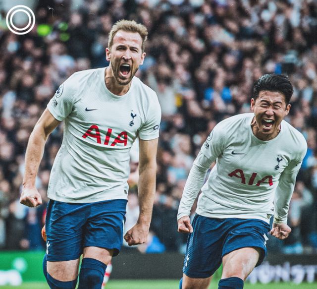 缺兵少将的上海海港，是中超唯一没有输给柔佛新山的球队（人手短缺仍不败，上海海港成中超唯一未输柔佛新山的球队）