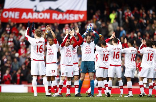 欧冠埃因霍温2-3马竞，阿尔瓦雷斯破门瑟洛特传射（欧冠：马竞3-2客胜埃因霍温，阿尔瓦雷斯建功瑟洛特传射）