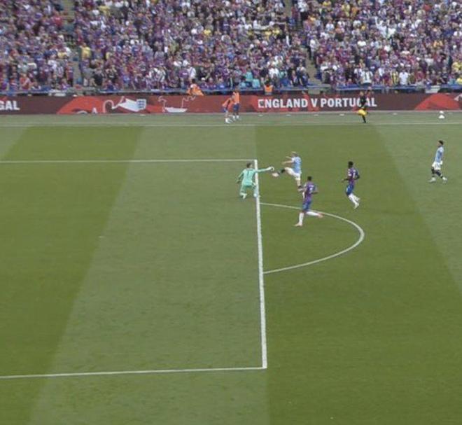 talkSPORT：曼联更衣室认为本赛季是B费在球队的最后一个赛季（据talkSPORT报道，曼联更衣室普遍认定本赛季将是B费在队的最后一季）