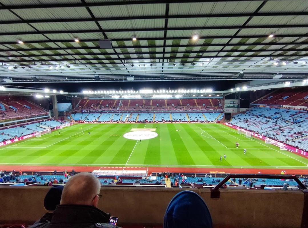 内马尔社媒向球迷致歉：联赛最后阶段加油，为我送点感到抱歉