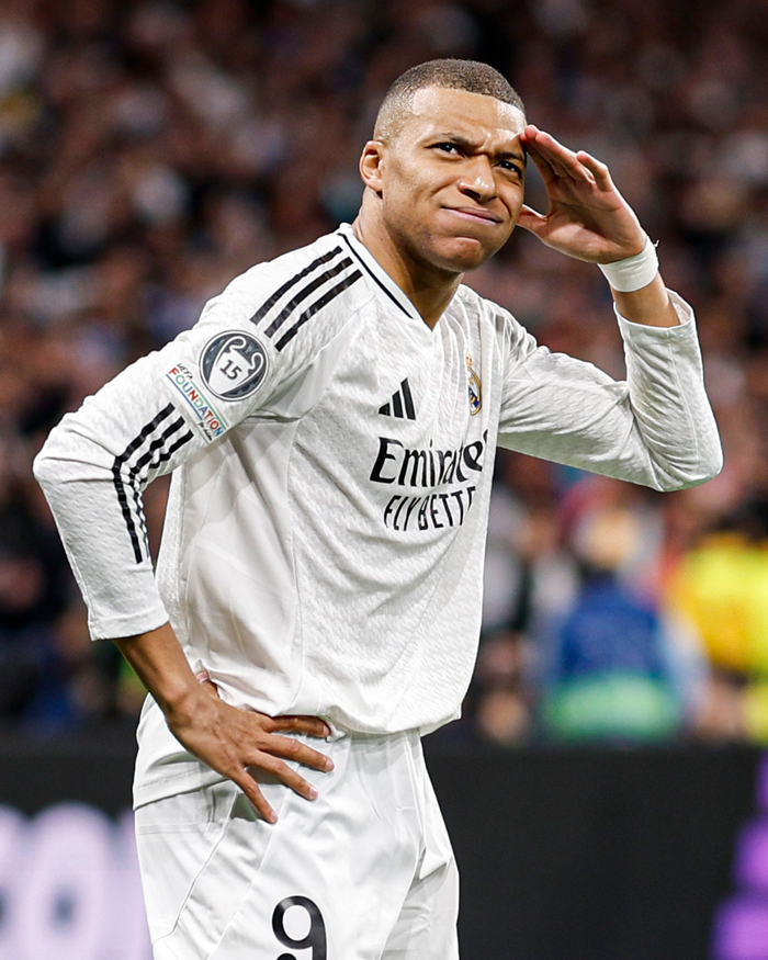 瓦伦西亚主席：大家的沮丧可以理解，但骂我家人没有意义（瓦伦西亚主席：理解沮丧情绪，但请不要辱骂我的家人）