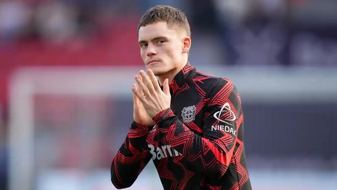 比肩传奇，姆巴佩成皇马队史第四位欧冠上演大四喜的球员