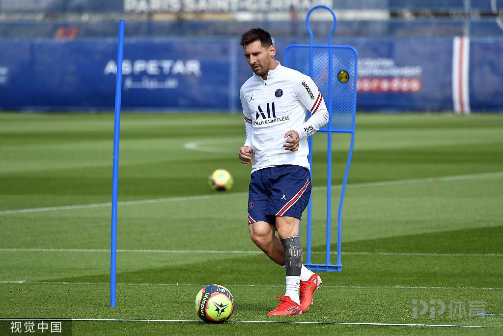 世俱杯夺冠赔率：曼城力压皇马领跑 多特被看衰（世俱杯冠军赔率：曼城力压皇马居首，多特前景不佳）