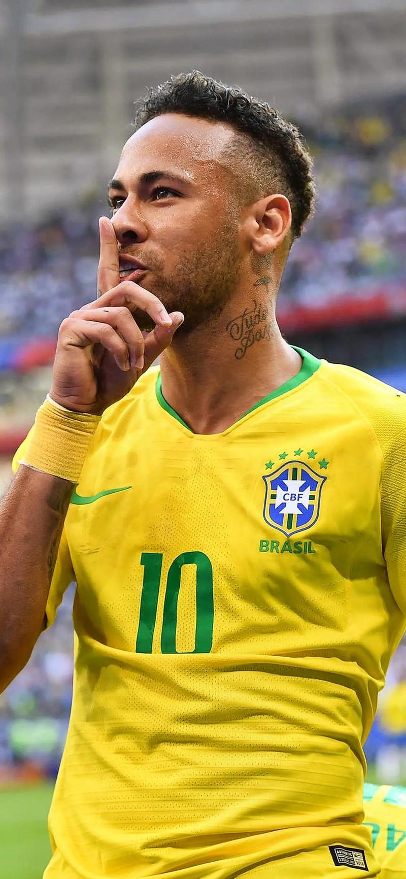 恩德里克能否证明自己？ 马卡报：皇马鲜有外租归来取得成功的前锋（恩德里克能否打破魔咒？马卡：皇马外租回归的前锋鲜有成功）